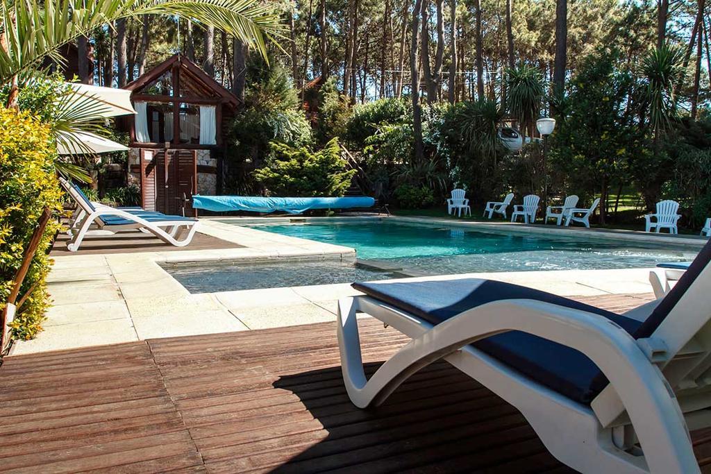 Cabanas Del Bosque Balneario Mar Azul Exterior photo